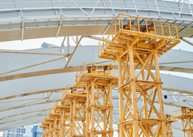 Energia, 13 miliardi per le reti: il piano che riattiva i cantieri del territorio