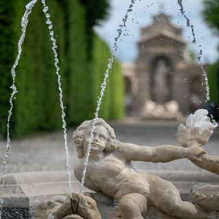 Villa Arconati, la “piccola Versailles” svela i suoi segreti da diva: dal 4 all’8 maggio visite guidate sui set de “Il diavolo veste Prada 2”