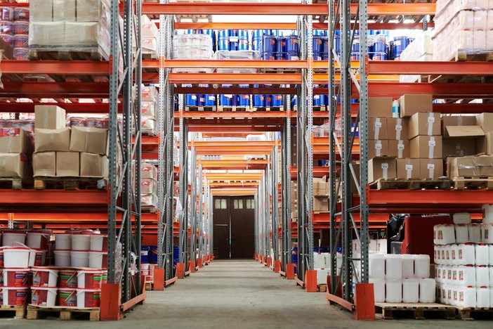 Partite IVA e rimanenze di magazzino: come gestire la vendita agli stocchisti