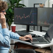 Prediction market, un boom da 40 miliardi di dollari: i giovani li vedono come il futuro del lavoro Prediction market, un boom da 40 miliardi di dollari: i giovani li vedono come il futuro del lavoro