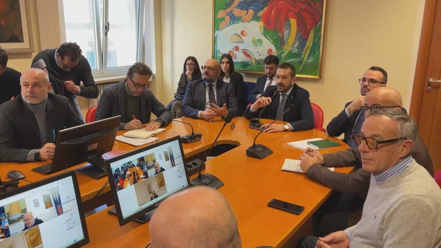 Mareggiate sulla costa jonica, la Regione Basilicata risponde: canoni dimezzati e pulizia degli arenili