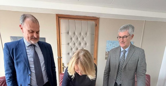 Ambiente, dalla Regione 16,4 milioni per la biodiversità. Boe intelligenti e gemello digitale per tutelare mari e aree naturali Ambiente, dalla Regione 16,4 milioni per la biodiversità. Boe intelligenti e gemello digitale per tutelare mari e aree naturali