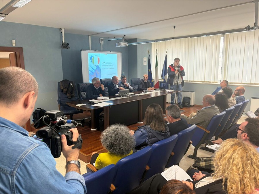Sanità territoriale, De Filippis rassicura i sindaci: «Nessuna riduzione delle guardie mediche in Basilicata» Sanità territoriale, De Filippis rassicura i sindaci: «Nessuna riduzione delle guardie mediche in Basilicata»