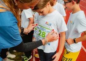 Corsa Contro la Fame, il 7 maggio 230mila studenti italiani in pista per salvare i bambini della Repubblica Centrafricana