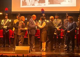 Arisa, cavaliere della Repubblica e cuore d'oro: concerto benefico a Potenza per una ragazza malata