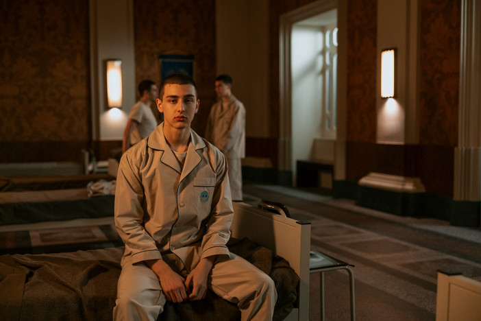 "Minerva – La Scuola" arriva su Netflix, Luigi Zeno è Leonardo: "Un personaggio che ho vissuto, non solo interpretato"