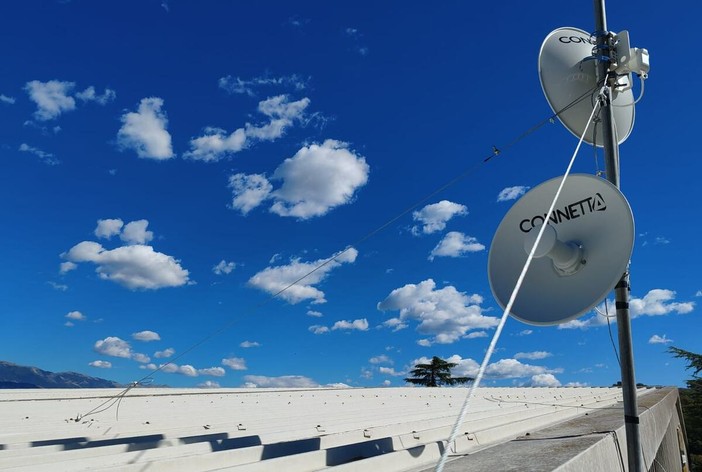 Nell'Appennino la rete wireless sfida la fibra: 300 Mbps in zone difficili grazie a Cambium Networks