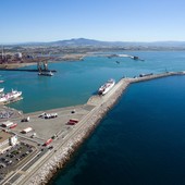 Rigassificatore Piombino, Giani alza il muro: "Niente proroga senza compensazioni" Rigassificatore Piombino, Giani alza il muro: "Niente proroga senza compensazioni"