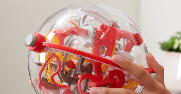 Scienza, magia e rompicapi: Rubik’s, Perplexus e Tetris accendono “Fosforo” a Senigallia