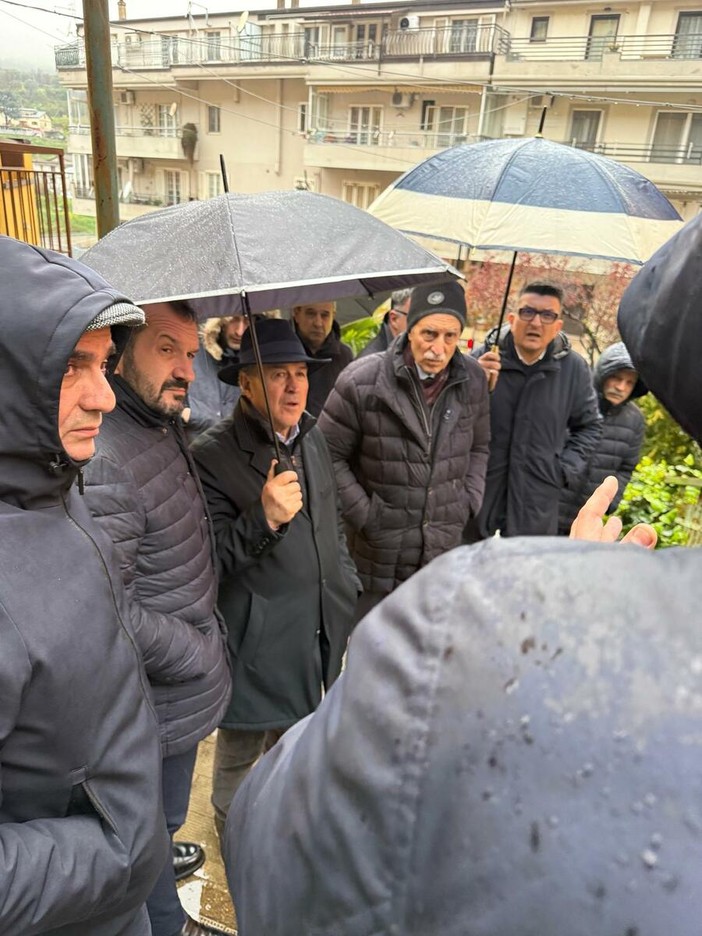 Maltempo in Basilicata, Bardi e Pepe a Rapolla: sette case sgomberate per il crollo di un muro