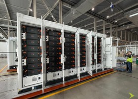 Accumulo industriale, passo avanti per Renovis: test superati in Cina per un sistema BESS da 40 MWh Accumulo industriale, passo avanti per Renovis: test superati in Cina per un sistema BESS da 40 MWh
