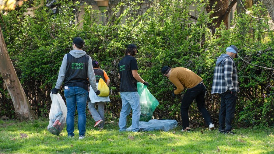 KIWI Vapor lancia un tour green nelle città italiane. Pulizia urbana e sostenibilità al centro KIWI Vapor lancia un tour green nelle città italiane. Pulizia urbana e sostenibilità al centro