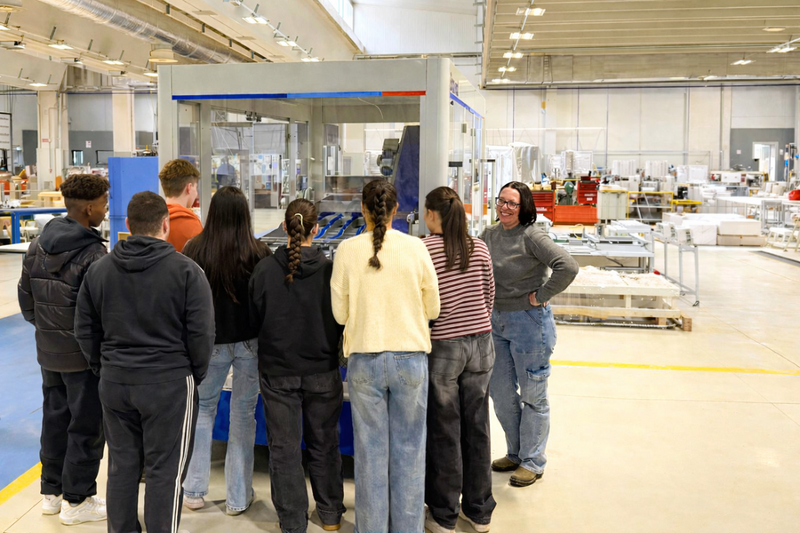 Un Laboratorio per il Futuro: Così Brovind Colma il Divario tra Scuola e Lavoro Un Laboratorio per il Futuro: Così Brovind Colma il Divario tra Scuola e Lavoro