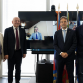 Regione Lombardia - Economia, la "Cabina di regia delle cinque Regioni" lancia il distretto manifatturiero unico del Nord Regione Lombardia - Economia, la "Cabina di regia delle cinque Regioni" lancia il distretto manifatturiero unico del Nord