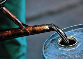 Petrolio in tensione: il mercato oscilla tra guerra e riserve strategiche