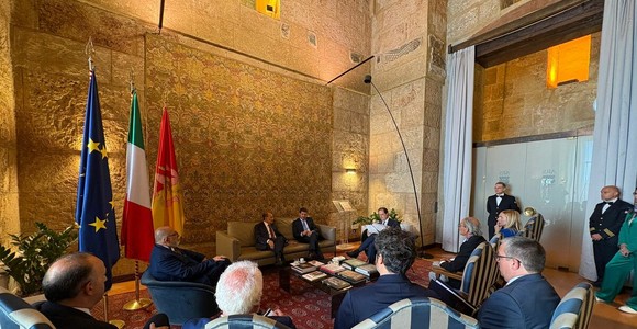 Crisi carburanti, la Regione stanzia 30 milioni: via ai contributi per pesca, trasporti e agricoltura