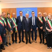 Palermo-Agrigento, firmato il protocollo da 21 milioni per i Comuni. Schifani: «Risarciamo la sofferenza dei territori» Palermo-Agrigento, firmato il protocollo da 21 milioni per i Comuni. Schifani: «Risarciamo la sofferenza dei territori»