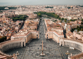 I conti in rosso del Vaticano: ora tocca a Papa Robert Francis Prevost