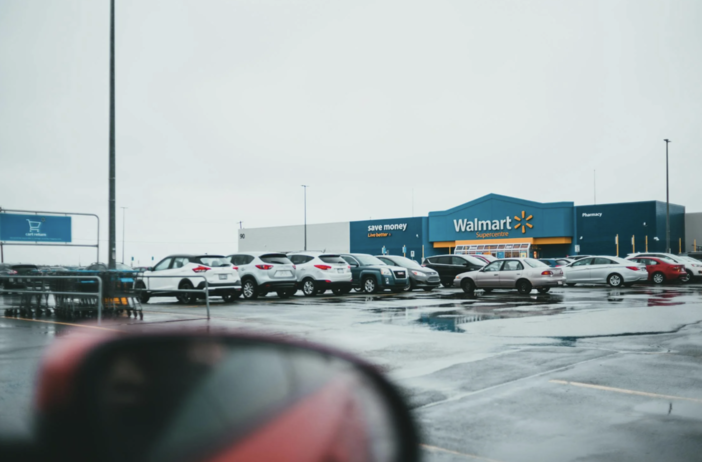 Prezzi Walmart: aumento in arrivo nonostante la tregua sui dazi