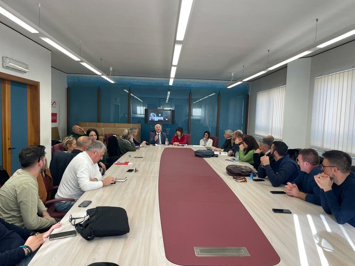 Smart Paper passa alla Teknei. La Regione Basilicata chiede certezze per i lavoratori Smart Paper passa alla Teknei. La Regione Basilicata chiede certezze per i lavoratori