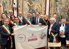 Il Vulture si prepara a brindare. Sarà "Città Italiana del Vino" dal 1° maggio Il Vulture si prepara a brindare. Sarà "Città Italiana del Vino" dal 1° maggio