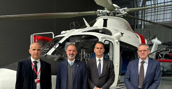 Bitonci in visita a Leonardo a Tessera: "Qui competenze strategiche per il Veneto e per il Paese"