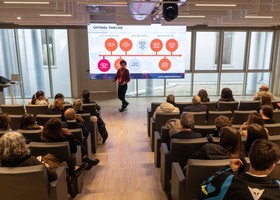 Studiare all'estero conviene: l'83% trova lavoro prima della laurea. A Torino il boom della Fiera internazionale