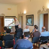 DEGG lancia "Coffee Break with AI": workshop mensili per governare l'Intelligenza Artificiale in azienda