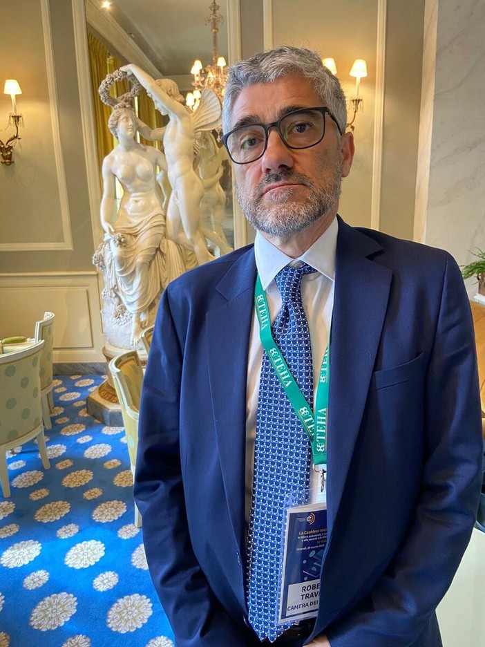 TRAVERSI (M5S): “LA MOBILITÀ OFFRE UNA SFIDA PER IL FUTURO, IL SETTORE PUÒ DIVENIRE VOLANO DELLA COMMUNITY CASHLESS TRAVERSI (M5S): “LA MOBILITÀ OFFRE UNA SFIDA PER IL FUTURO, IL SETTORE PUÒ DIVENIRE VOLANO DELLA COMMUNITY CASHLESS