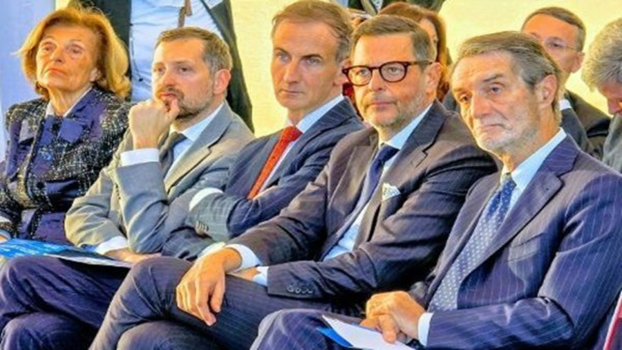 Farmaceutica e governance multilivello, al centro il rapporto AIFA-Regioni per innovazione, ricerca e sostenibilità Farmaceutica e governance multilivello, al centro il rapporto AIFA-Regioni per innovazione, ricerca e sostenibilità