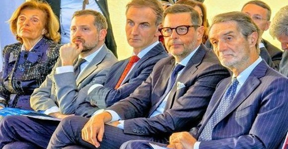 Farmaceutica e governance multilivello, al centro il rapporto AIFA-Regioni per innovazione, ricerca e sostenibilità Farmaceutica e governance multilivello, al centro il rapporto AIFA-Regioni per innovazione, ricerca e sostenibilità