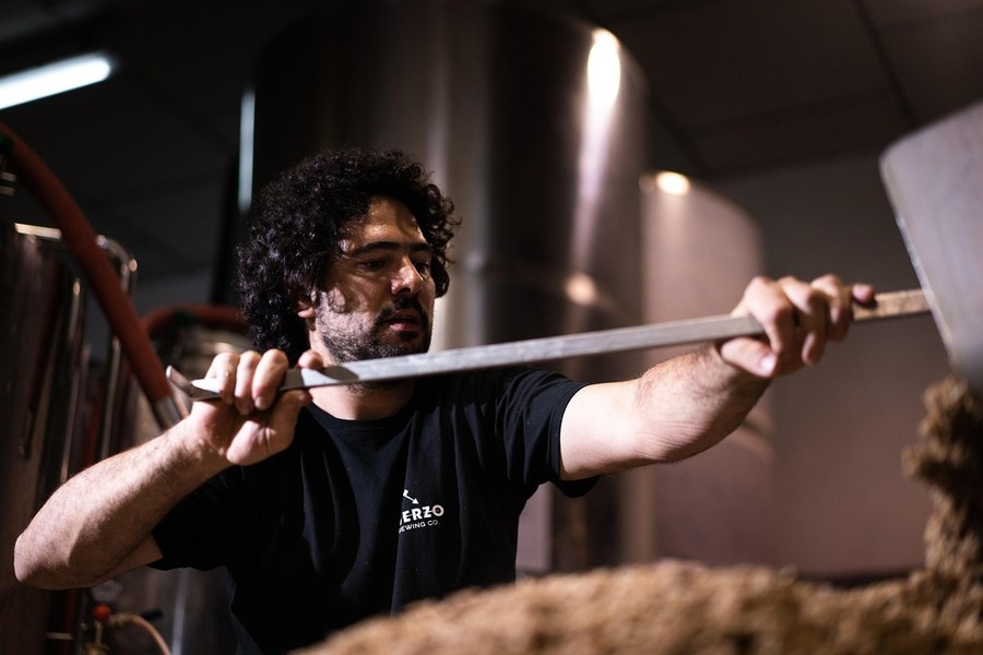 Lombardia, la moda punta sul futuro. Istituita la filiera regionale della calzatura per rilanciare competitività e lavoro