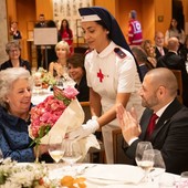 Conferimento medaglia d’oro Croce Rossa Italiana ad Elsa Antonioli Monti Conferimento medaglia d’oro Croce Rossa Italiana ad Elsa Antonioli Monti
