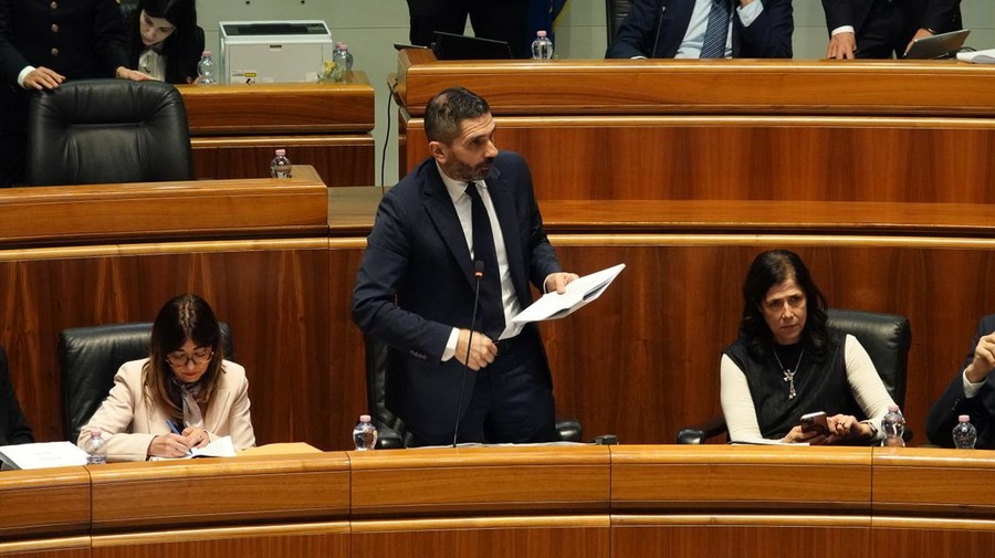 La Regione Sardegna lancia la manovra da 35 miliardi. Sanità, giovani e lavoro al centro della ripartenza La Regione Sardegna lancia la manovra da 35 miliardi. Sanità, giovani e lavoro al centro della ripartenza