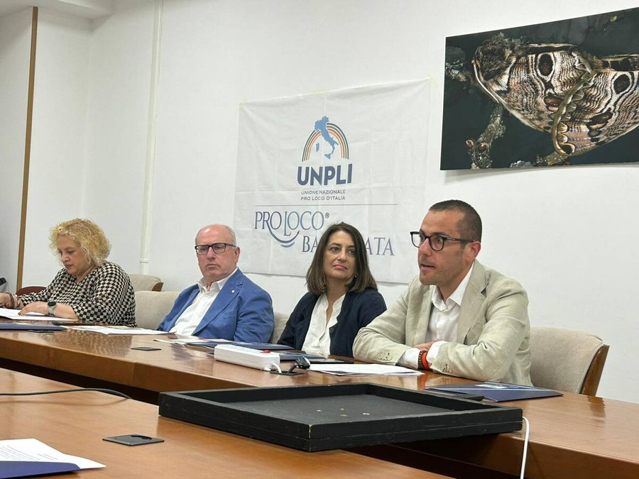 Val d’Agri, tre giorni di EcoDays: “Aria, Acqua, Terra e Fuoco” per raccontare la Basilicata autentica Val d’Agri, tre giorni di EcoDays: “Aria, Acqua, Terra e Fuoco” per raccontare la Basilicata autentica
