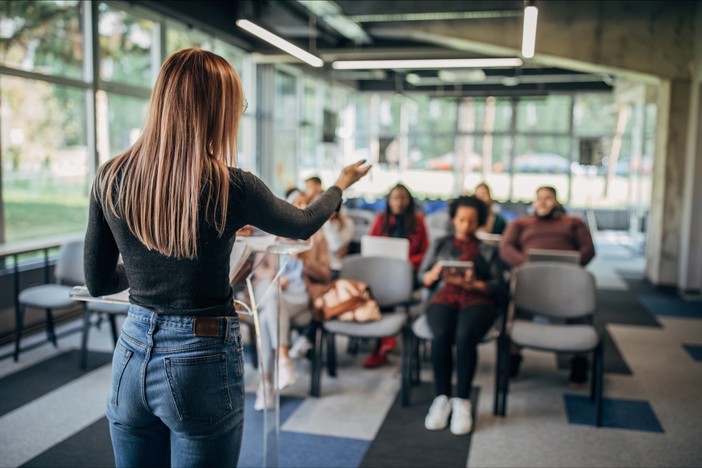 Personal branding: dall’identità individuale alla strategia iniziale Personal branding: dall’identità individuale alla strategia iniziale