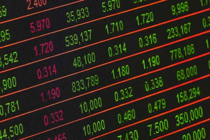 Fiducia: Confesercenti, ancora in calo. Pesa anche la mannaia dei dazi di Trump