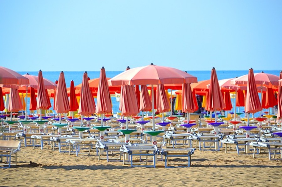 Turismo: spiagge e riviere motore dell’estate.