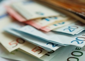 BCE: Confesercenti, rialzo dei tassi scelta che rischia di frenare ulteriormente consumi ed investimenti BCE: Confesercenti, rialzo dei tassi scelta che rischia di frenare ulteriormente consumi ed investimenti