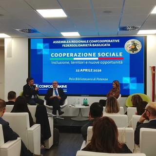 Servizi alla persona, la svolta di Latronico: “Dalle promesse alla presa in carico reale”