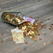 Quattordicesima: Confesercenti-Ipsos, in arrivo 12,4 miliardi. Il 55% la userà anche per le vacanze, ma crescono risparmio e pagamenti arretrati Quattordicesima: Confesercenti-Ipsos, in arrivo 12,4 miliardi. Il 55% la userà anche per le vacanze, ma crescono risparmio e pagamenti arretrati