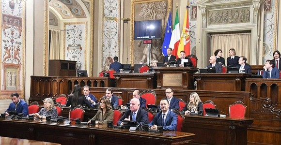 Giunta Schifani al completo, tre nuovi assessori giurano all'Ars: Albano, Caruso e Ingala prendono possesso delle deleghe