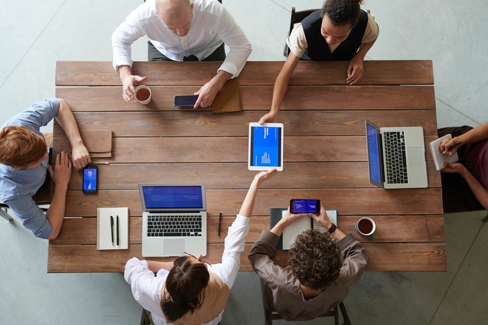Voucher per la digitalizzazione per imprese e professionisti: al via le domande online Voucher per la digitalizzazione per imprese e professionisti: al via le domande online