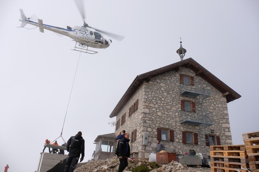 Quando il turismo soffoca la montagna. La sfida delle acque reflue e i rimedi tecnologici
