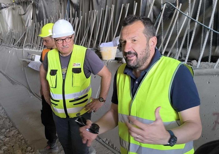 Ferrovie lucane, Pepe in sopralluogo: “Spesa PNRR a posto, obiettivi rispettati” Ferrovie lucane, Pepe in sopralluogo: “Spesa PNRR a posto, obiettivi rispettati”