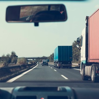 Autotrasporto, il governo sblocca 1 miliardo: crediti sul gasolio subito nel cassetto fiscale