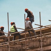 Sicurezza sul lavoro, 595 vittime in sette mesi: "La prevenzione parta dalla formazione"