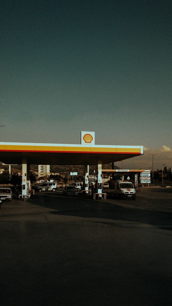 Caro carburanti, estate da 1.8 miliardi: PMI e partite Iva sotto pressione Caro carburanti, estate da 1.8 miliardi: PMI e partite Iva sotto pressione