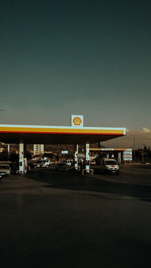 Caro carburanti, estate da 1.8 miliardi: PMI e partite Iva sotto pressione Caro carburanti, estate da 1.8 miliardi: PMI e partite Iva sotto pressione