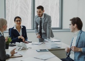 Managerializzazione, sostenibilità e innovazione per la competitività italiana. Managerializzazione, sostenibilità e innovazione per la competitività italiana.
